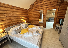 Log building attic suite